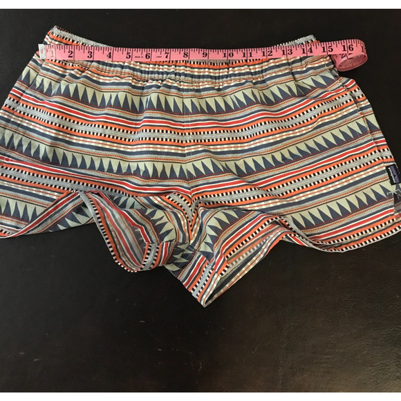 Patagonia Women's Barely Baggies Shorts in Belay Stripe: Desert Sage - Size Med - Picture 8 of 11